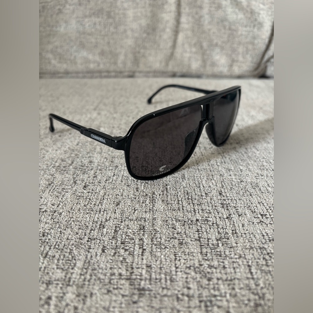 CARRERA Lightweight Unisex Aviator Sunglasses - Polarized - Picture 6 of 7